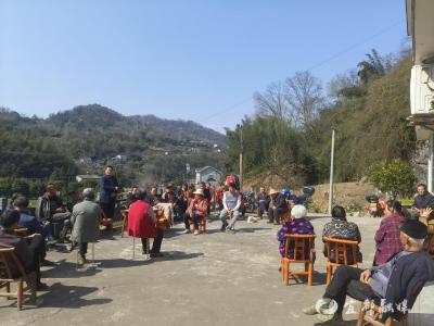 湾落会上听民声 多措并举惠民生