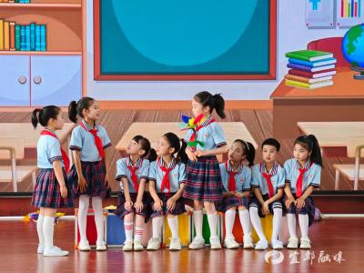 静态展素养，动态诵经典，书香校园结硕果