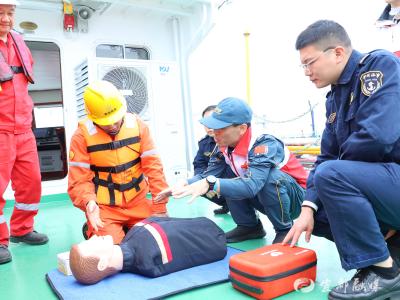 送教上船，筑牢船员生命安全防线