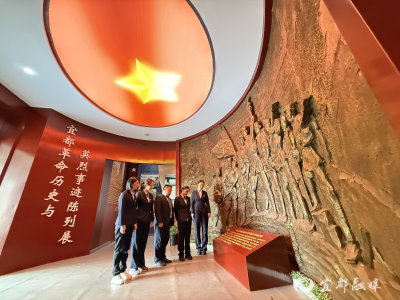 【网络中国节·清明】以追思铸信仰 以坚守护通行