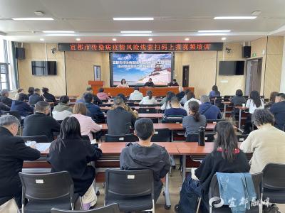 “扫码”上报 筑牢基层防控防线