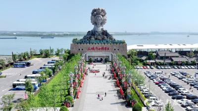 三峡千古情景区打造沉浸式三国探秘盛宴