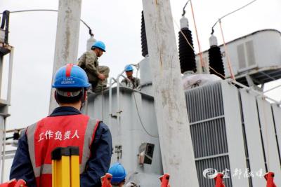 全新突破 宜都供电解锁110千伏设备自主检修新能力