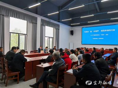 代表进“站”，为畜禽养殖户解心忧