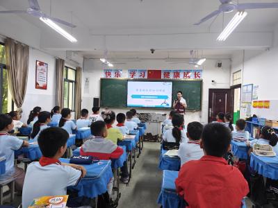 课堂变身科普场，解锁春夏防病小妙招