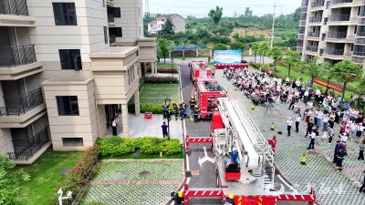 我市开展高层住宅建筑消防应急综合演练