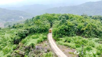 余池春：以心为灯 点亮乡村