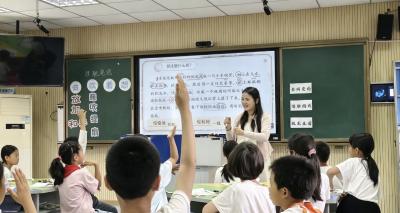 优质公开课巡回“流转” 点亮乡村教育