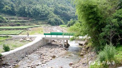 宜都：监督护航村级项目 自建自管廉洁高效