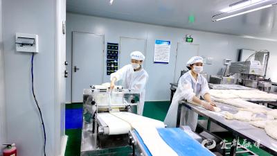 湖北宜都：创新面点+数字带货 百味坊让乡土食材出圈热销