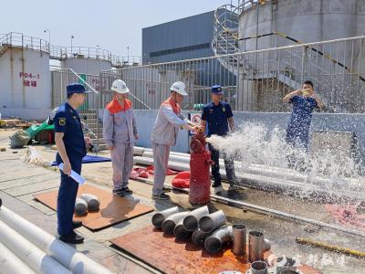 同检查、同教学、同熟悉——宜都消防与化工企业防消队伍深度“牵手”