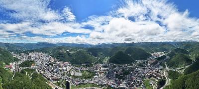 “野马”踏绿而行——恩施巴东以马拉松为笔绘就发展新图景