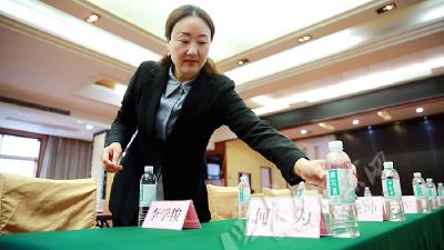 李玉琴：琴心剑胆靓巴人