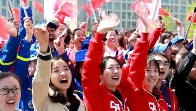 习近平向全国广大青年致以节日的祝贺