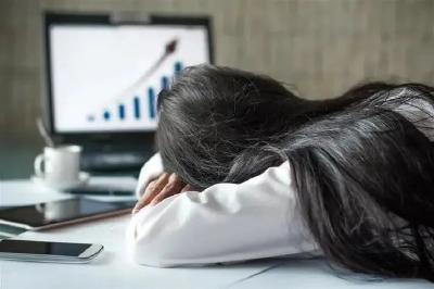 ​午睡对了养生，睡不对伤身！研究发现：经常午睡的人，脑容量更大！