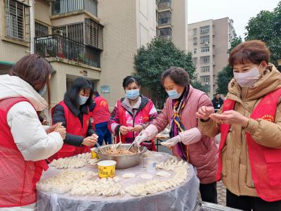 ​欢乐过大年！洋澜湖一号小区举办千家“饺子宴”活动