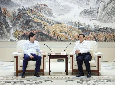 王忠林会见联想集团董事长兼首席执行官杨元庆 深化战略合作 打造世界级光电子信息产业集群