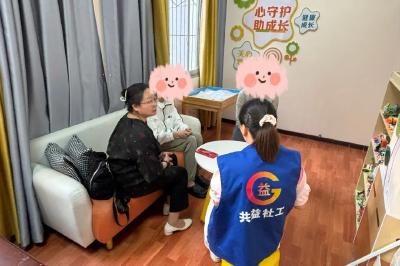 栀子垂首时少年学会抬头——鄂州未保中心守护一个少年的“心理春天”