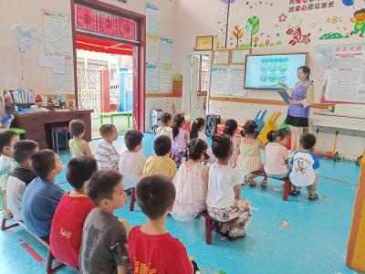 小手护安全，华容镇防溺水宣传走进辰希幼儿园