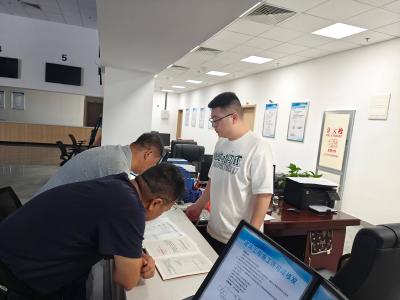 滨江科技新区：政务服务从“等上门”到“送上门”  助力重点项目加速落地