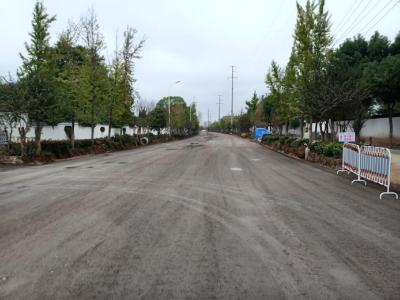 樊口杨湖路改造项目冲刺收尾 预计年底通车