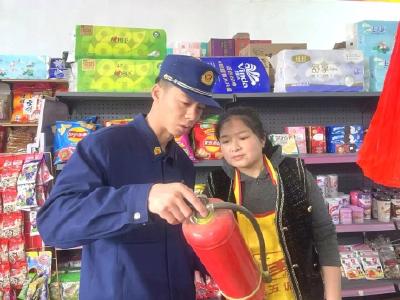 德耀鄂州·模范作表率 | 万利荣获“荆楚楷模·最美消防卫士”称号