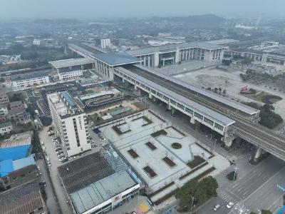 鄂州火车站南侧配套停车场即将投入使用