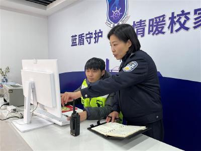 新春走基层：春晚归来履职忙 武汉"社区女儿"邵楠暖心续写为民初心 