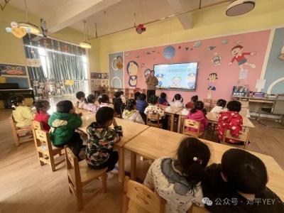 反恐防暴 守护成长——葛店经开区邓平社区幼儿园反恐防暴安全演练