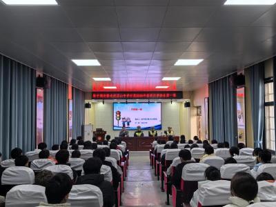 平安开学季 交警护成长——沼山中学开展“开学安全第一课”活动