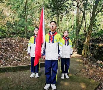 缅怀革命先烈 传承红色基因——市明塘小学开展2026年清明祭英烈活动