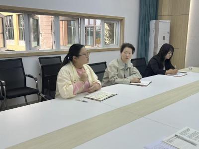 新庙镇幼儿园研训共同体开展专题研讨活动