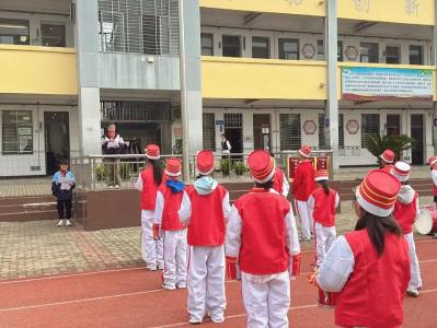劳动润童心 实践伴成长——葛店经开区张铁小学开展“红领巾爱劳动”主题教育系列活动