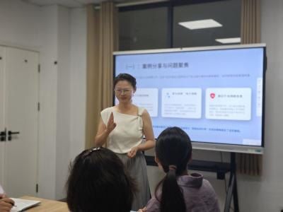 科学守护数字童年 家园携手共成长——凤凰街道第一幼儿园开展学前教育宣传月系列主题活动