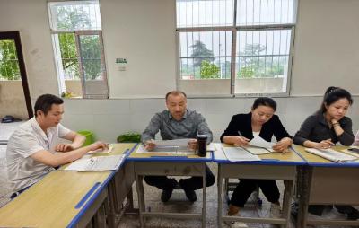 凝心聚力析学情 精准施策促提升——鄂城区程潮中学召开九年级质量监测分析会
