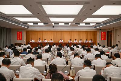传达学习习近平总书记近期重要指示重要贺信精神 传达学习省委书记王忠林在鄂州调研时的讲话精神 孙兵主持召开市委常委会（扩大）会议