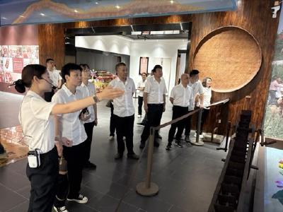 兰台存非遗·文脉润鄂州  市污水处理公司走进非遗馆共赴档案之约