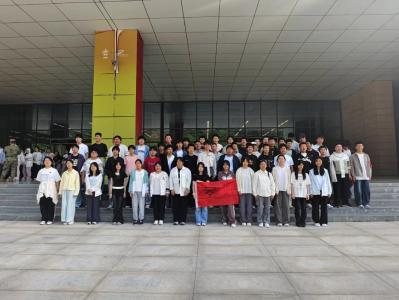 研在途中 学在路上  ——“科创筑梦向未来 国防砺志正少年”市四中学子武汉红色研学之旅圆满落幕