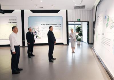 关志鸥在襄阳市潜江市调研时强调 牢固树立和践行正确政绩观 真抓实干埋头苦干 奋力谱写高质量发展新篇章 