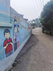 ​梁新屋村：“三尺巷”里路宽心更宽