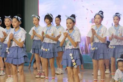 少年逐梦远 千里自同风——市新民街小学2026届六年级毕业典礼圆满举行