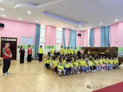 防溺不松懈 安全伴成长——葛店经开区邓平社区幼儿园扎实开展防溺水安全教育活动