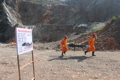 来凤县组织开展非煤矿山坍塌事故应急救援演练