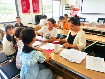 屈家岭：罗汉寺办事处暑期纳凉点变身“安全成长乐园”