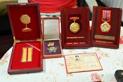 100岁抗战老兵徐友白：徒手挖地道炸了日军碉堡