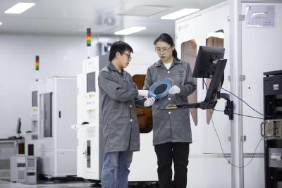 华工科技光模块产品“四代同堂”，光互联业务一季度净利润增长120%