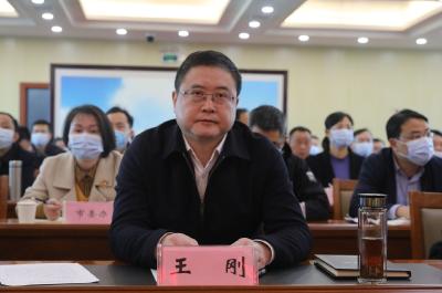 我市集中收听收看黄石市委农村工作电视电话会议