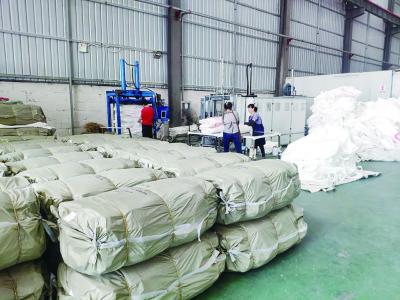 【保持“拼抢实”·奋进“五十强” 聚焦八大行动之服务企业】贷来“及时雨” “浇筑”创业路