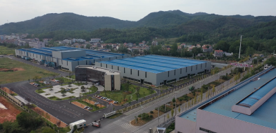 经济发展与碧水蓝天相依相伴 灵乡镇打造绿色生态产业园