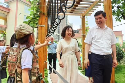 郝胜勇调研我市少儿教育工作暨开展“六一”慰问活动